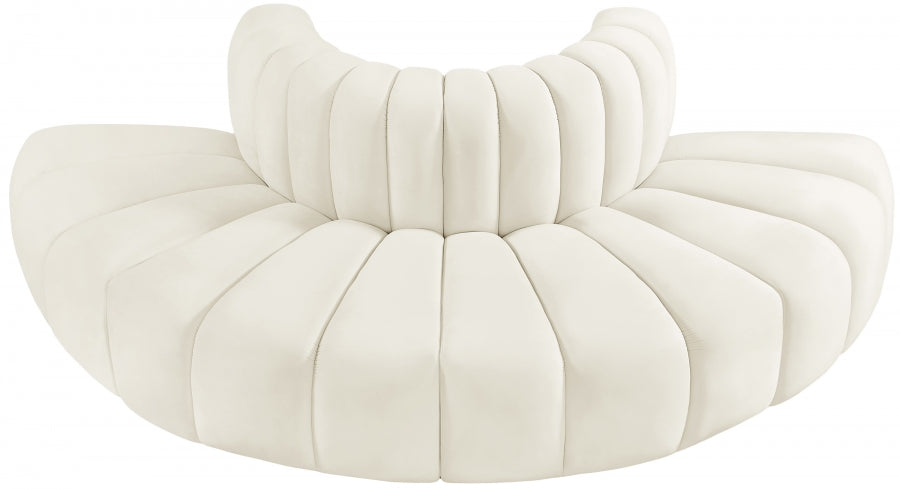 Arc Velvet 4pc. Sectional Cream from Meridian - Luna Furniture