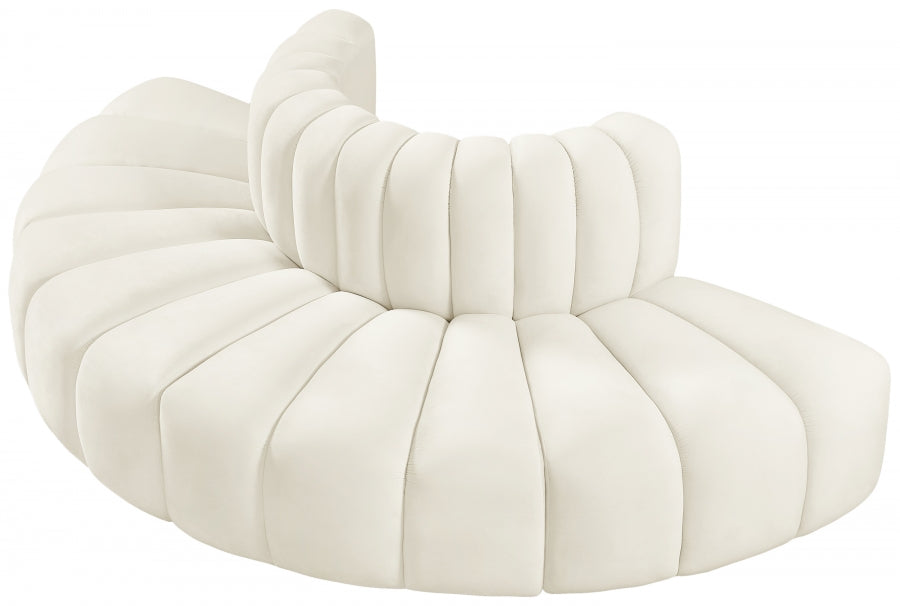 Arc Velvet 4pc. Sectional Cream from Meridian - Luna Furniture