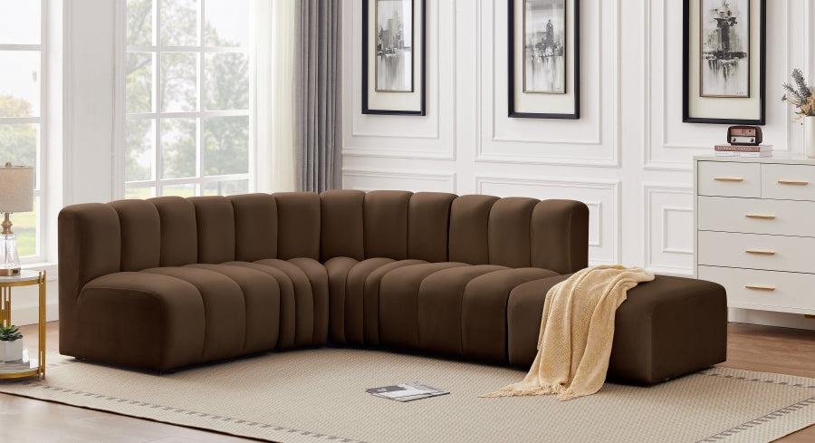 Arc Velvet 5pc. Sectional Brown from Meridian - Luna Furniture