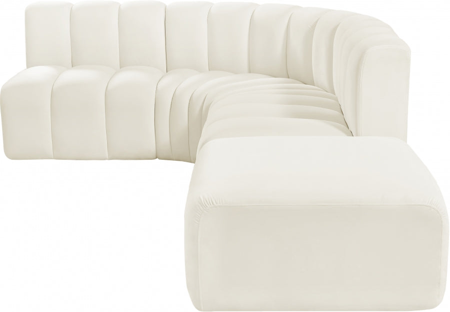 Arc Velvet 5pc. Sectional Cream from Meridian - Luna Furniture