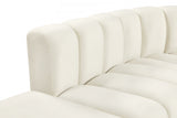 Arc Velvet 5pc. Sectional Cream from Meridian - Luna Furniture