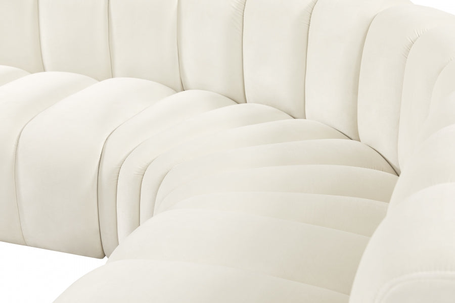 Arc Velvet 5pc. Sectional Cream from Meridian - Luna Furniture