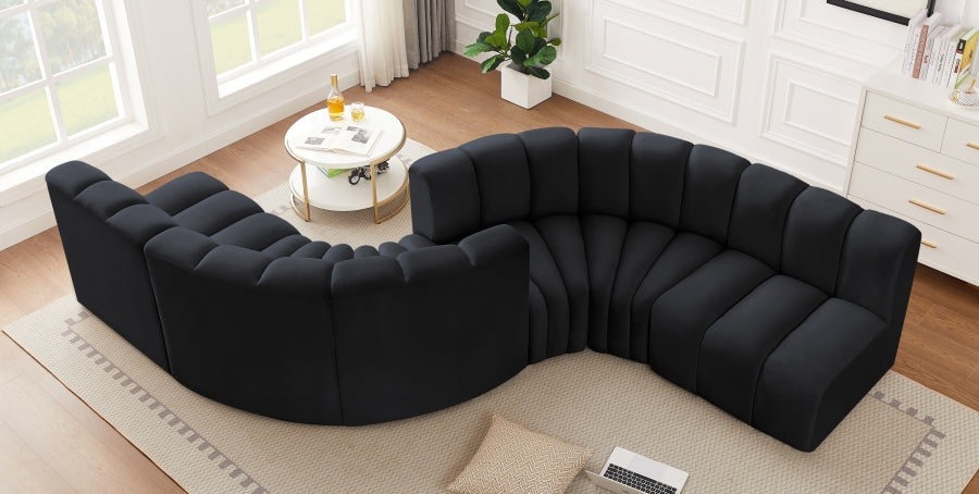 Arc Velvet 6pc. Sectional Black from Meridian - Luna Furniture