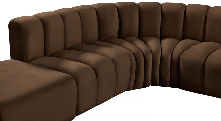 Arc Velvet 6pc. Sectional Brown from Meridian - Luna Furniture