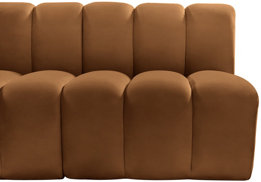 Arc Velvet 7pc. Sectional Saddle from Meridian - Luna Furniture