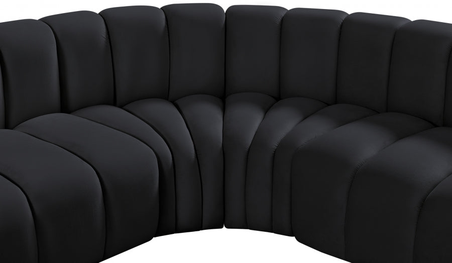 Arc Velvet 8pc. Sectional Black from Meridian - Luna Furniture