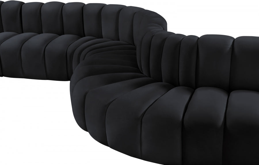 Arc Velvet 8pc. Sectional Black from Meridian - Luna Furniture