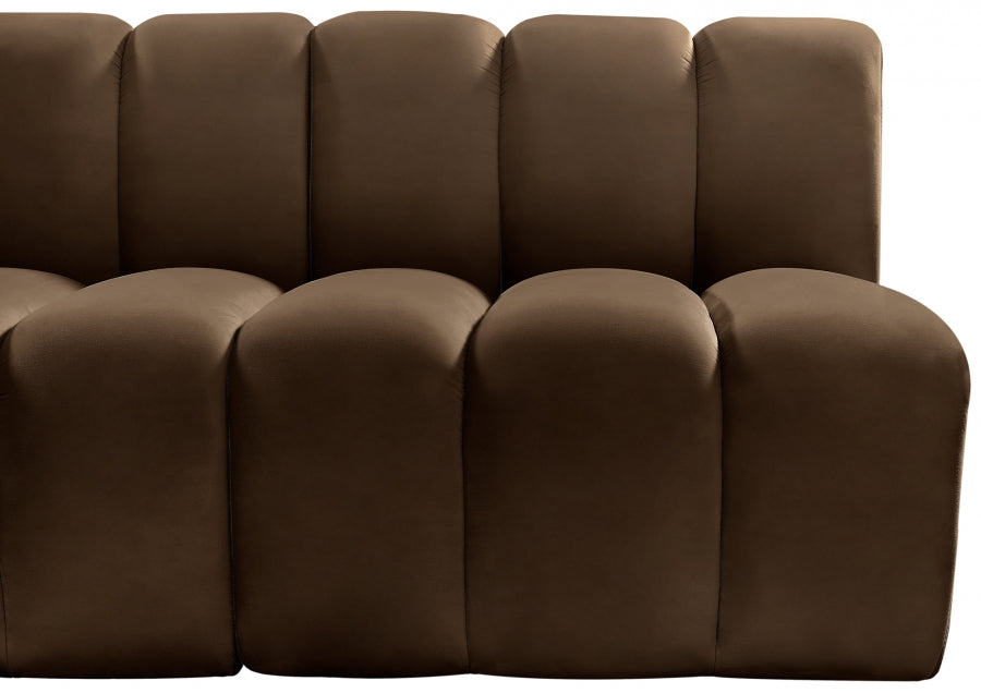 Arc Velvet 8pc. Sectional Brown from Meridian - Luna Furniture