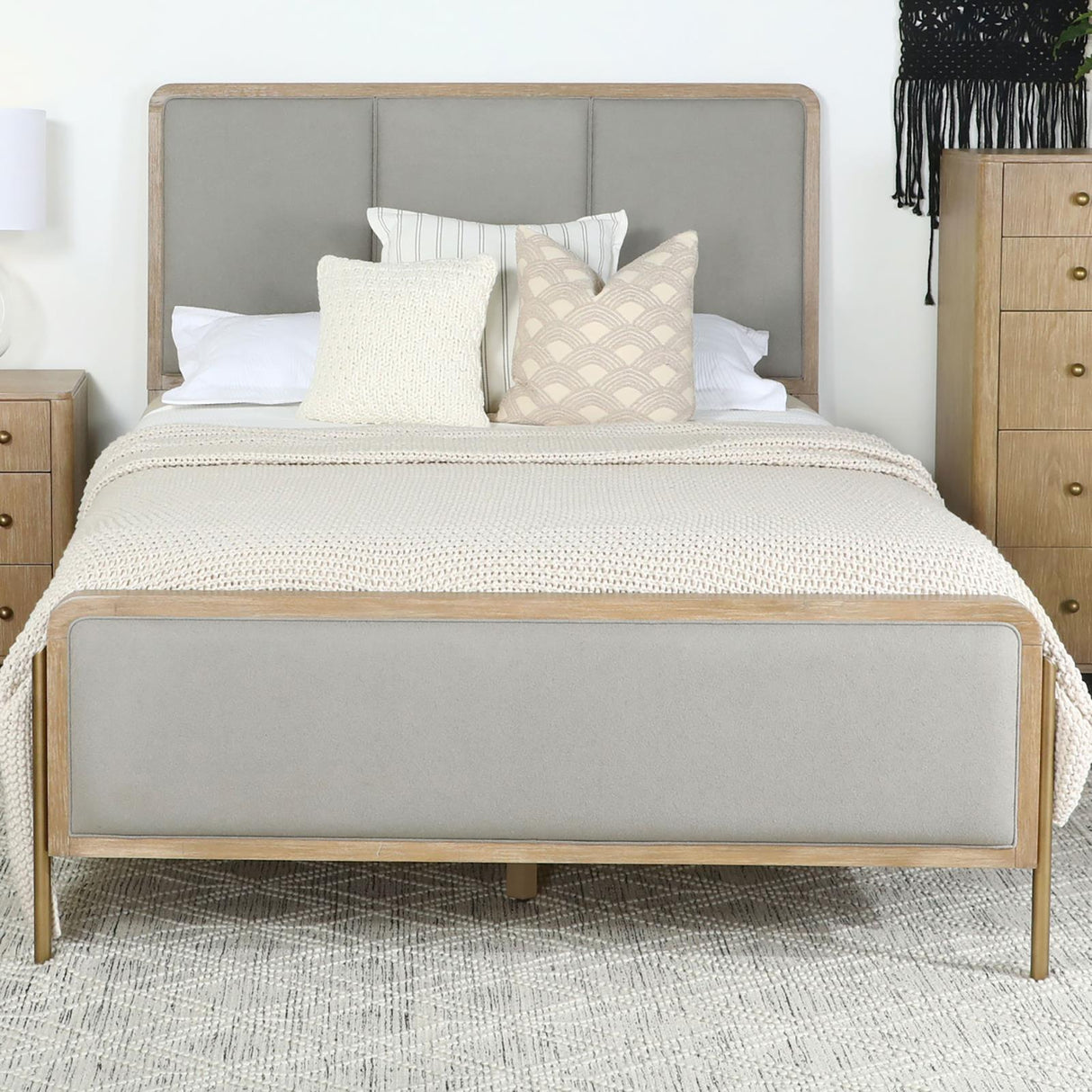 Arini Upholstered Queen Panel Bed Sand Wash/Gray from Coaster - Luna Furniture