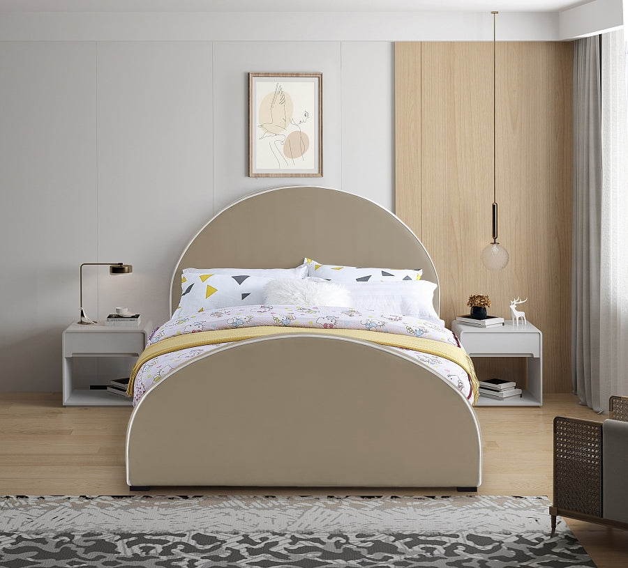 Brody Beige Velvet Full Bed from Meridian - Luna Furniture