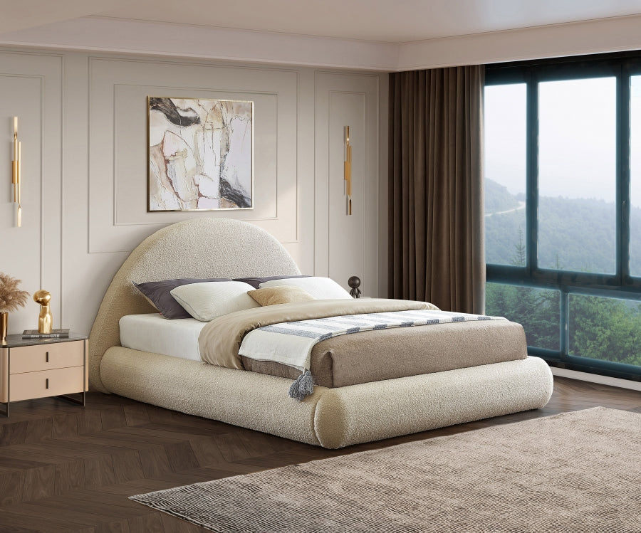 Rudy Beige Teddy Fabric King Bed from Meridian - Luna Furniture