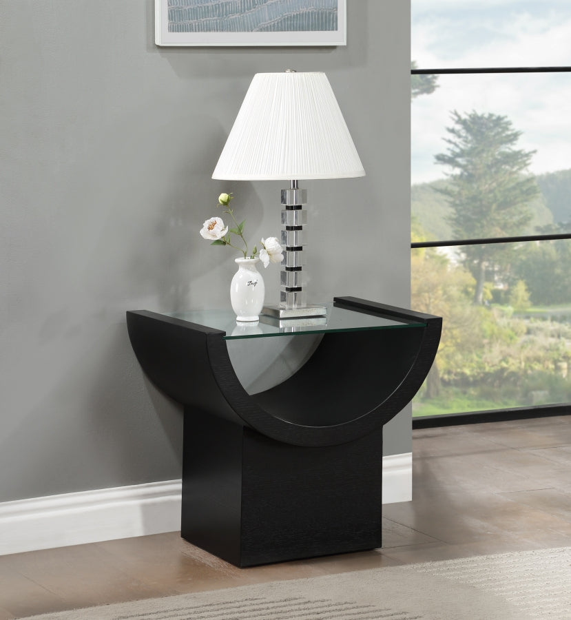 Beverwil End Table Black from Meridian - Luna Furniture