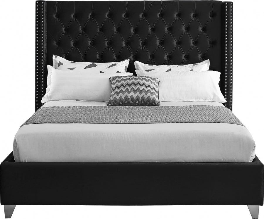 Aiden Black Velvet Full Bed from Meridian - Luna Furniture