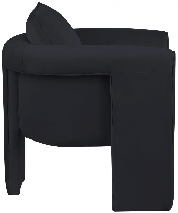 Black Sloan Velvet Accent Chair from Meridian - Luna Furniture