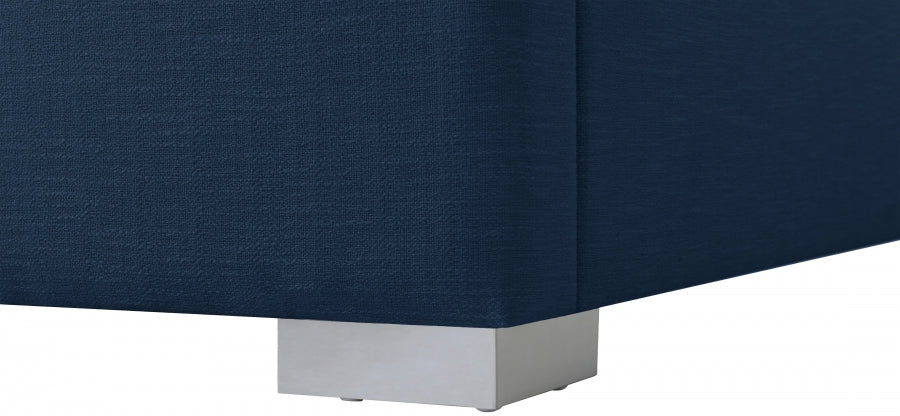 Royce Blue Linen Textured King Bed from Meridian - Luna Furniture