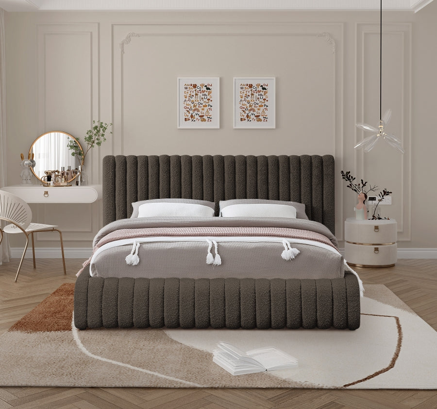 Nash Brown Nash Boucle Fabric Queen Bed from Meridian - Luna Furniture