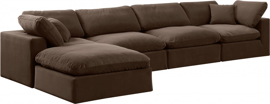 Comfy Velvet Sectional Brown from Meridian - Luna Furniture