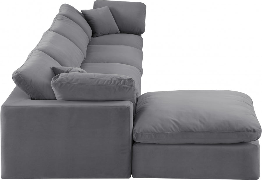 Comfy Velvet Sectional Grey from Meridian - Luna Furniture