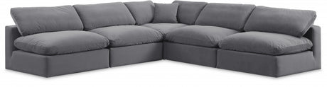 Comfy Velvet Sectional Grey from Meridian - Luna Furniture