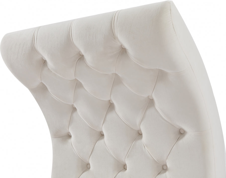 Crescent Cream Velvet Chair from Meridian - Luna Furniture