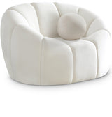 Elijah Cream Velvet Chair from Meridian - Luna Furniture