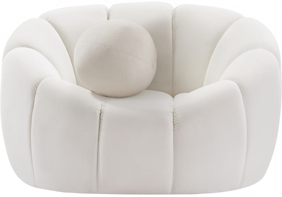 Elijah Cream Velvet Chair from Meridian - Luna Furniture