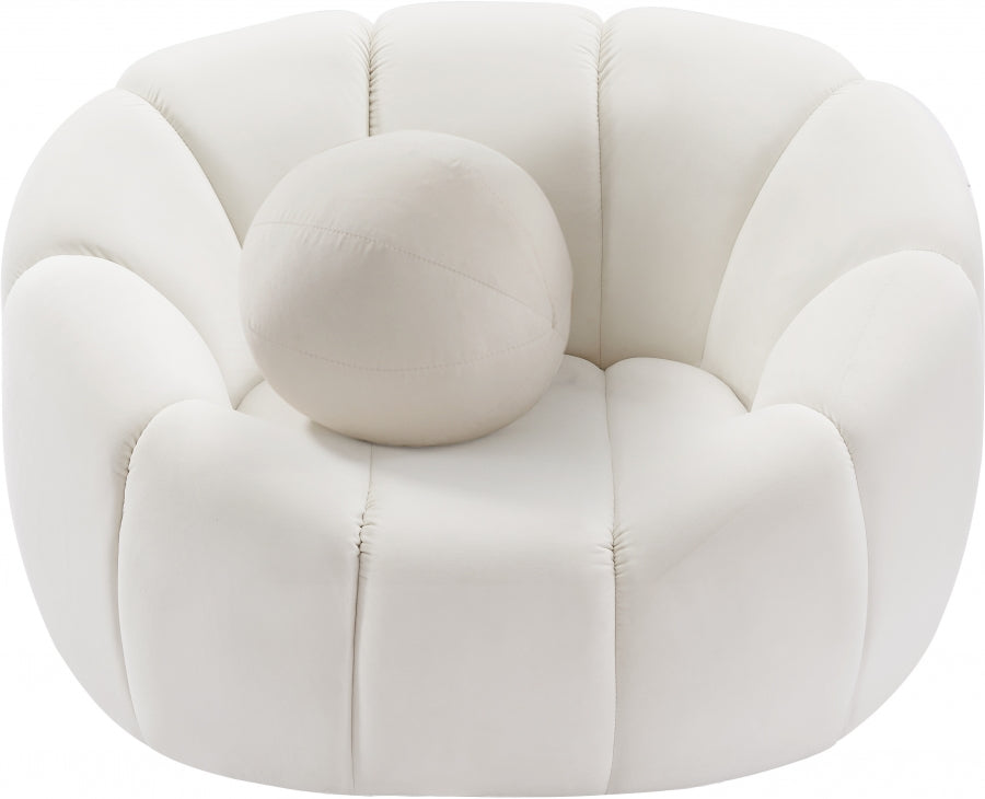 Elijah Cream Velvet Chair from Meridian - Luna Furniture