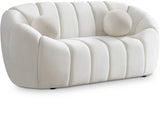 Elijah Cream Velvet Loveseat from Meridian - Luna Furniture