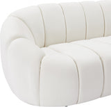 Elijah Cream Velvet Loveseat from Meridian - Luna Furniture