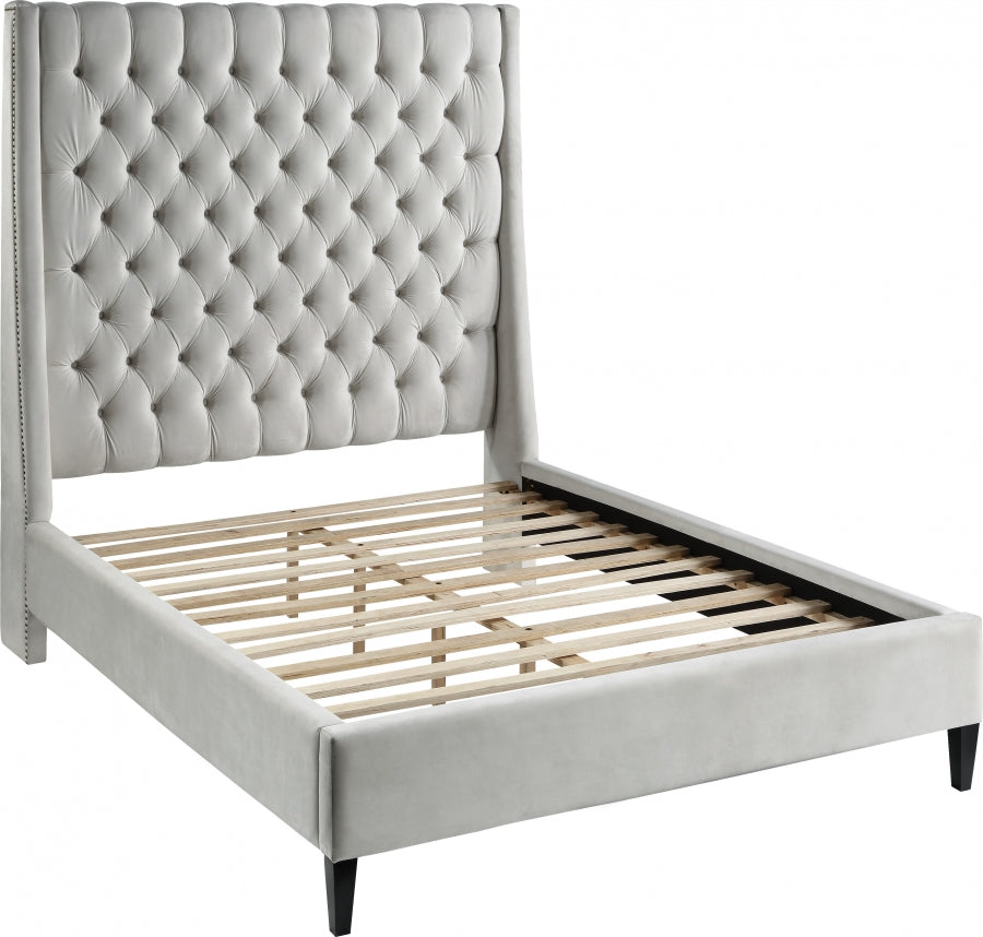 Fritz Cream Velvet Queen Bed from Meridian - Luna Furniture