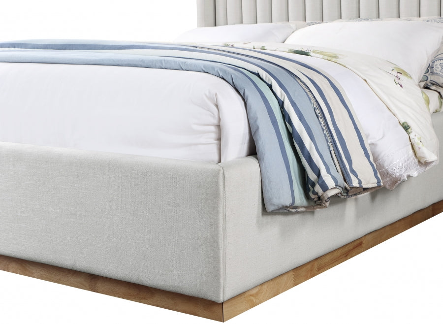 Cream Logan Linen Textured Fabric Queen Bed from Meridian - Luna Furniture