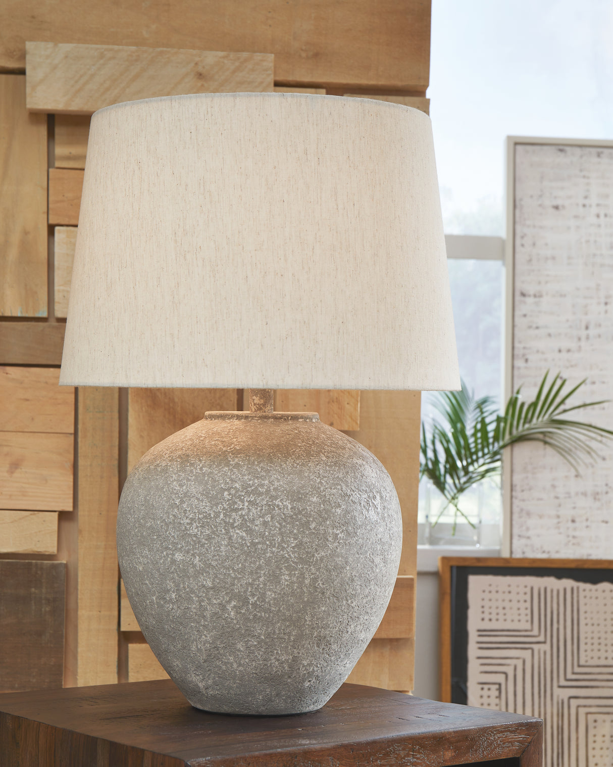 Dreward Distressed Gray Table Lamp - L235694 - Luna Furniture