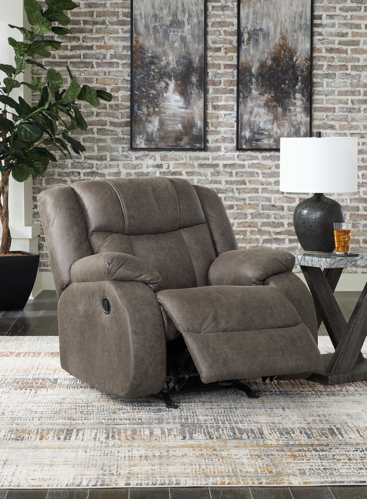 First Base Gunmetal Recliner - 6880425 - Luna Furniture