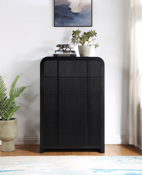 Fluted Chest Black from Meridian - Luna Furniture