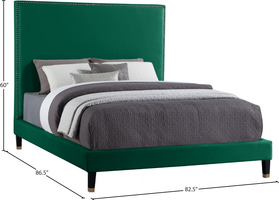 Harlie Green Velvet King Bed from Meridian - Luna Furniture