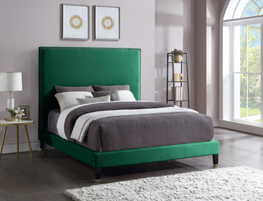 Harlie Green Velvet King Bed from Meridian - Luna Furniture