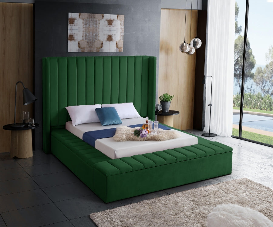 Kiki Green Velvet Full Bed from Meridian - Luna Furniture