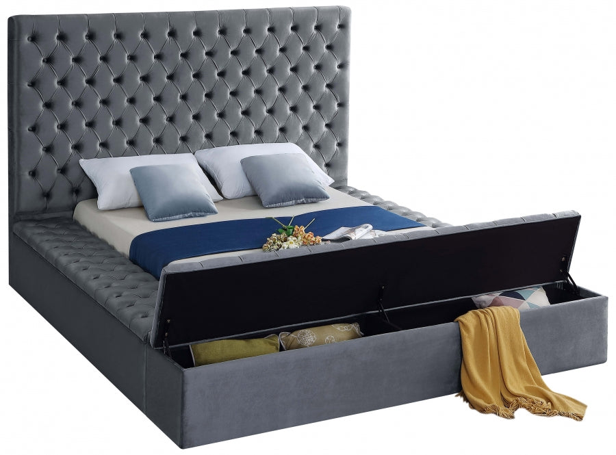 Bliss Grey Velvet King Bed from Meridian - Luna Furniture