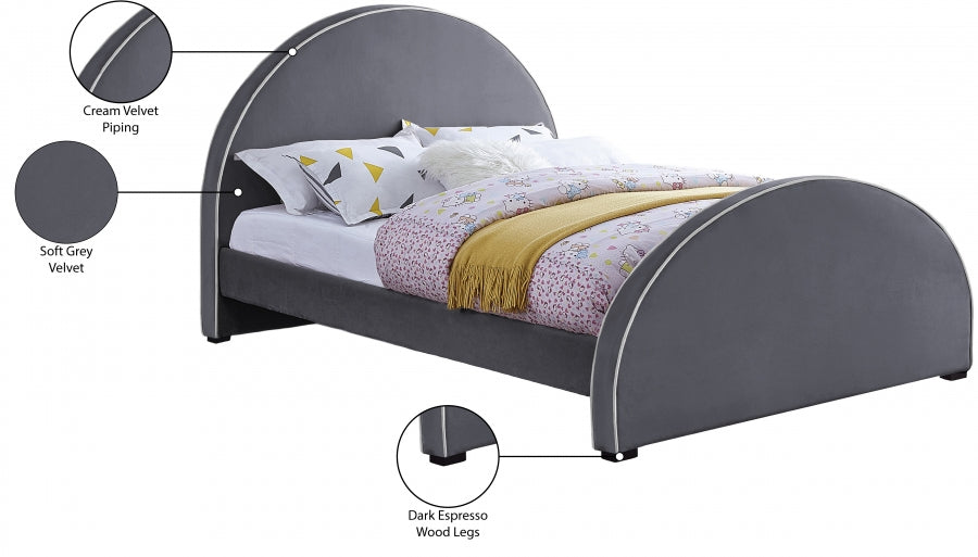 Brody Grey Velvet Full Bed from Meridian - Luna Furniture