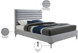 Hunter Grey Linen Textured King Bed from Meridian - Luna Furniture