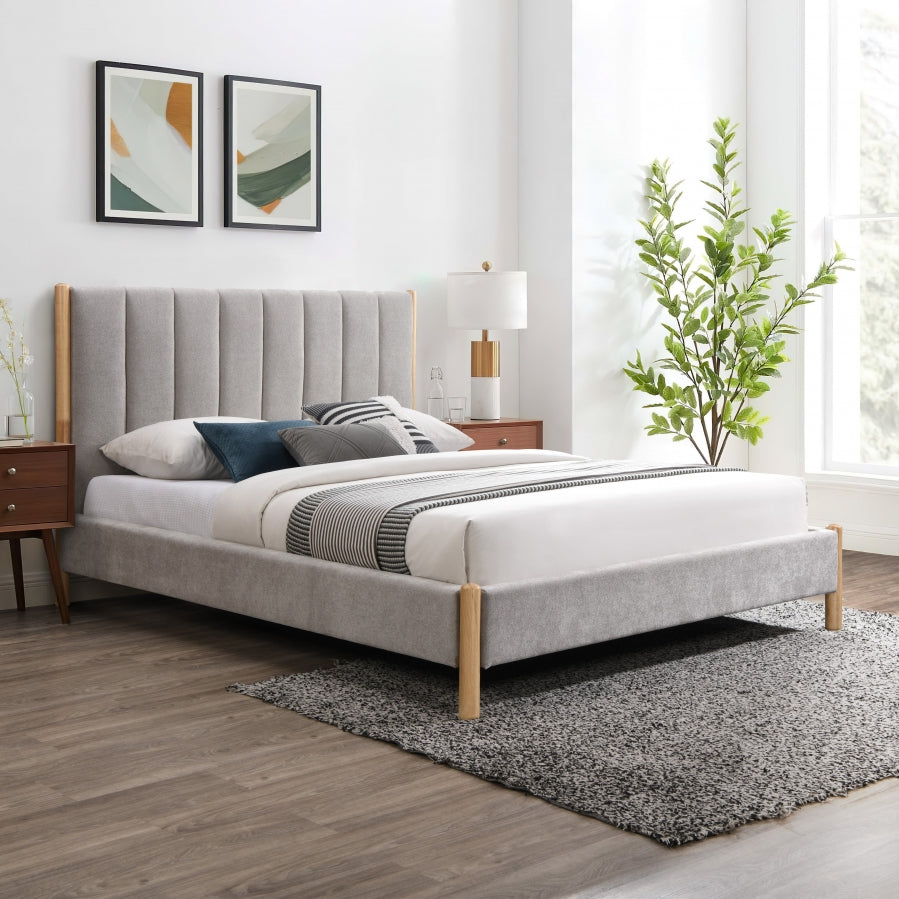 Grey Kona Fabric Queen Bed from Meridian - Luna Furniture