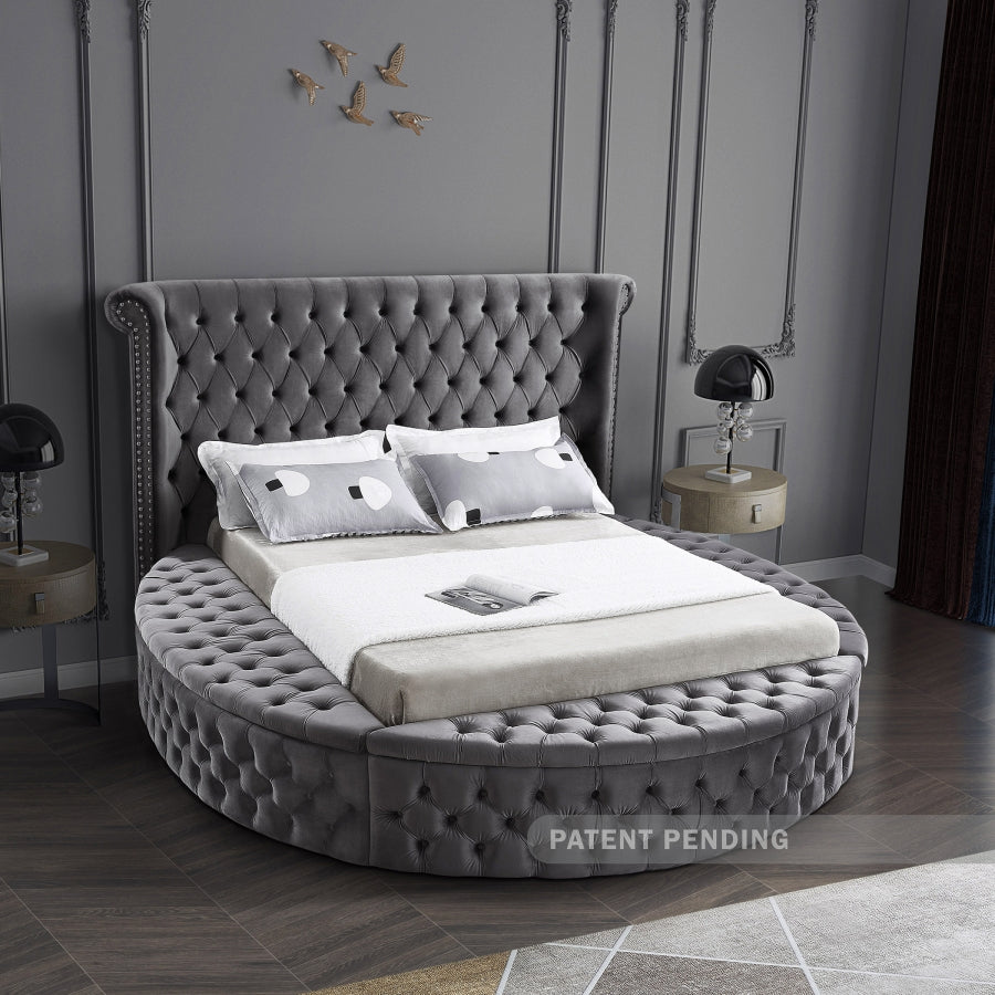 Luxus Grey Velvet Queen Bed from Meridian - Luna Furniture