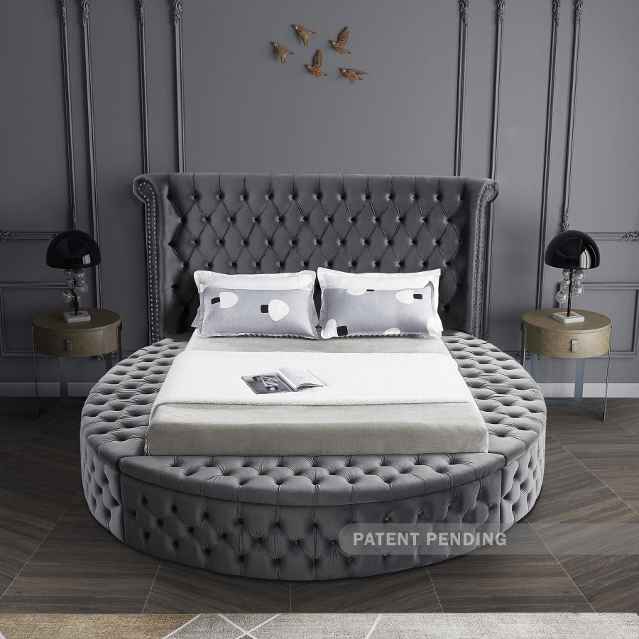 Luxus Grey Velvet Queen Bed from Meridian - Luna Furniture