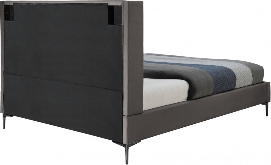 Nadia Grey Velvet Full Bed from Meridian - Luna Furniture