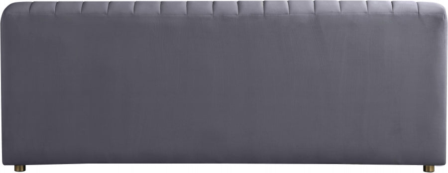 Naya Grey Velvet Loveseat from Meridian - Luna Furniture