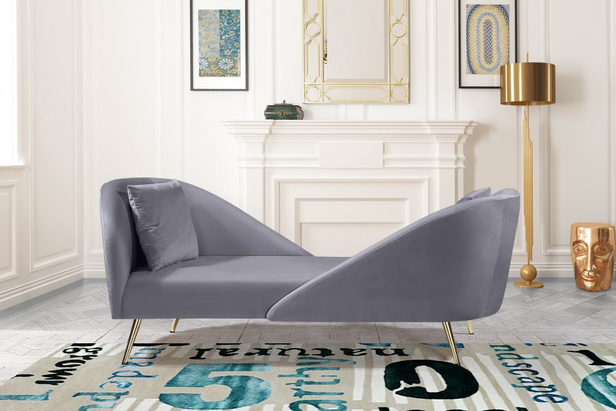 Nolan Grey Velvet Chaise from Meridian - Luna Furniture