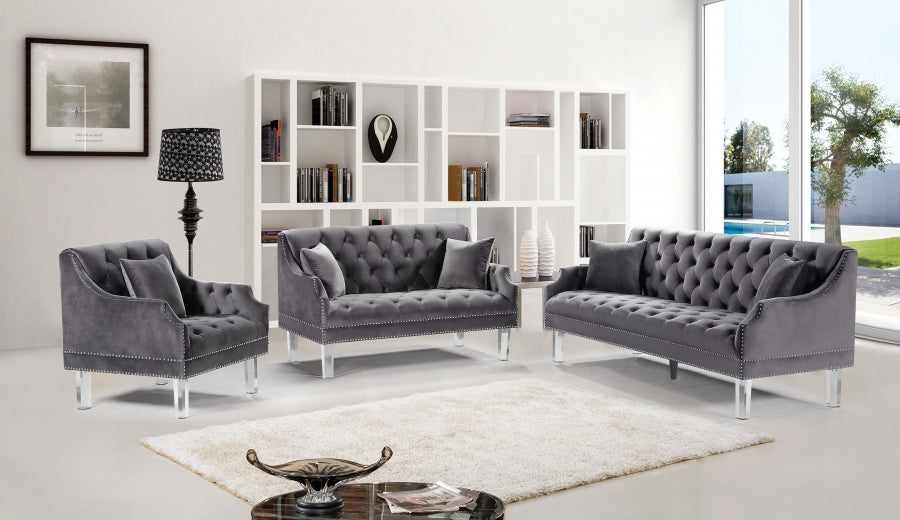 Roxy Grey Velvet Loveseat from Meridian - Luna Furniture