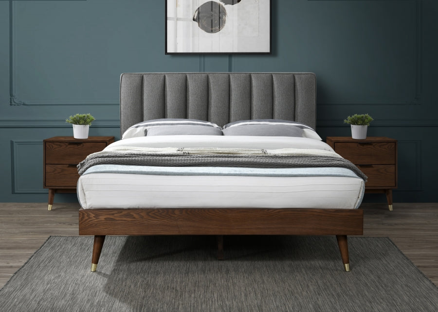 Vance Grey Mid-Century Modern Linen Textured Queen Bed from Meridian - Luna Furniture