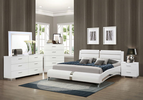 Jeremaine Glossy White 5-Piece California King Bedroom Set with LED Mirror from Coaster - Luna Furniture