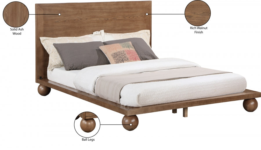 Kent King Bed (3 Boxes) Brown from Meridian - Luna Furniture